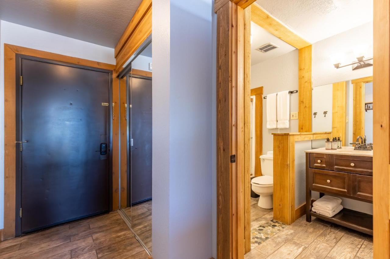 Hotel Style Room In The Timber Creek Lodge Condo Truckee Exteriör bild
